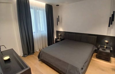 Alquiler de un lujoso y espacioso apartamento de 4 habitaciones, 170 m², Vračar, Belgrado, Serbia